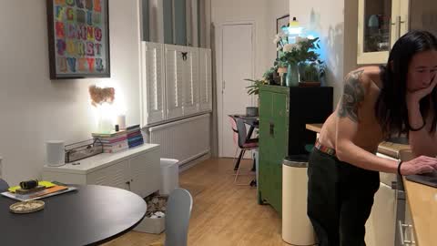 Spicyla online show from 01.09.25