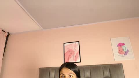 Snapshot of aiilynn_1 chatting on 10.04.25 Ailyn online show from 10.04.25