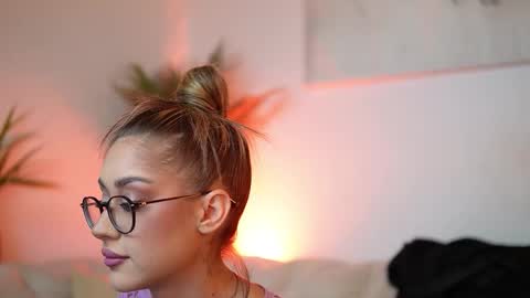  Aileen  online show from 10.13.25