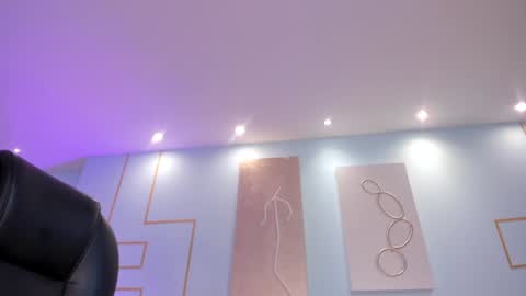 Snapshot of aileenvega chatting on 01.10.25 AILEEN VEGA online show from 01.10.25