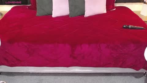 Ailyn rouss online show from 02.02.26