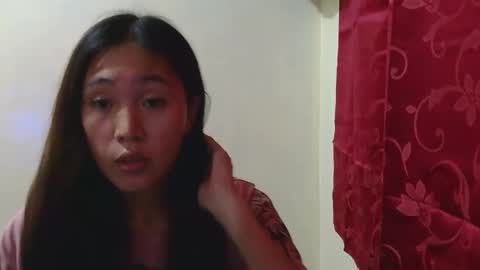 Snapshot of aina_sen chatting on 10.28.25 Aina sen online show from 10.28.25