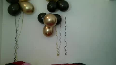 J  online show from 04.15.26