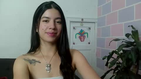 Snapshot of aine_ileana chatting on 06.09.26 J online show from 06.09.26