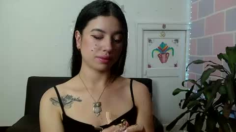 Snapshot of aine_ileana chatting on 06.16.26 J online show from 06.16.26