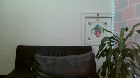 Snapshot of aine_ileana chatting on 07.10.26 J online show from 07.10.26