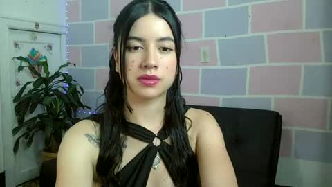 Snapshot of aine_ileana chatting on 07.13.26 J online show from 07.13.26