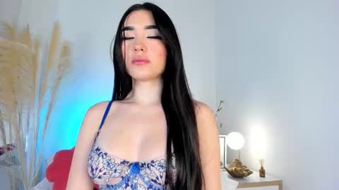 Snapshot of airikimmura chatting on 11.13.25 airi online show from 11.13.25