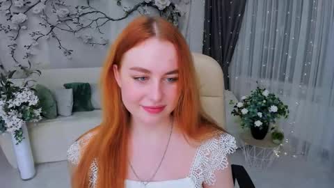 Snapshot of airysilhouette chatting on 11.16.25 Louise online show from 11.16.25