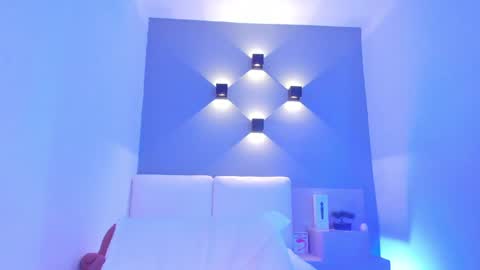 Aisha online show from 01.24.25