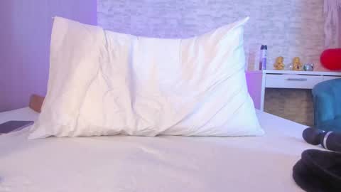 Aisha online show from 02.27.25