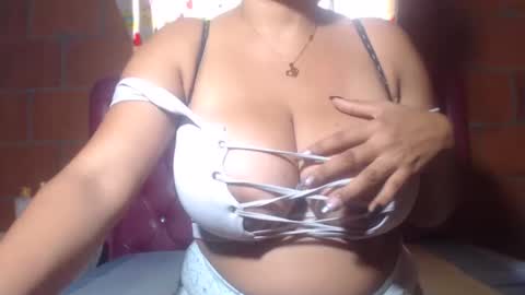 aisha koswell3 online show from 02.23.25