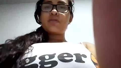 aisha koswell3 online show from 04.12.26