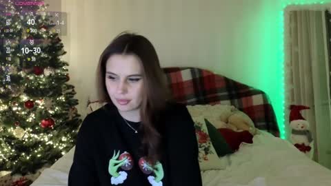 Snapshot of aisha_riley chatting on 12.22.24 Aisha online show from 12.22.24