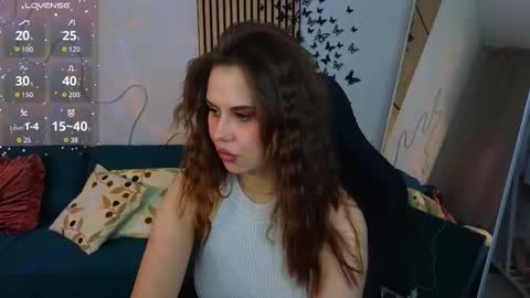 Snapshot of aisha_riley chatting on 11.20.25 Aisha online show from 11.20.25