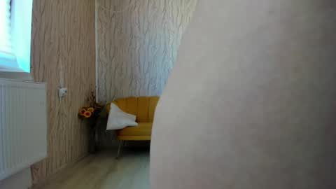 Snapshot of aisharouhi chatting on 03.03.25 Aisha online show from 03.03.25