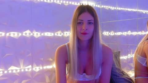 Aisha online show from 10.16.25