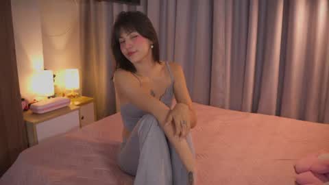 Snapshot of aitana_jhons chatting on 07.21.26 Aitana Jhons online show from 07.21.26