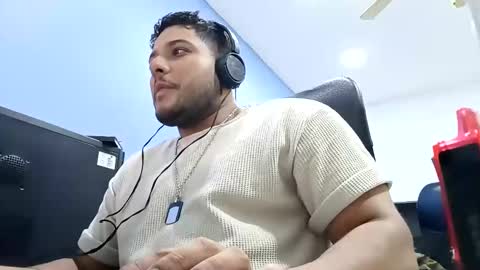 Esteban online show from 02.20.25