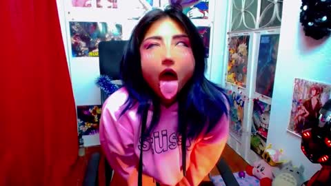 Akai Kraz  online show from 01.04.25