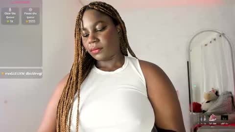 Snapshot of akanecox chatting on 03.07.25 akane online show from 03.07.25