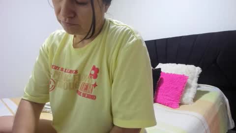 Snapshot of akanekihm chatting on 05.28.26 MIRANDA online show from 05.28.26