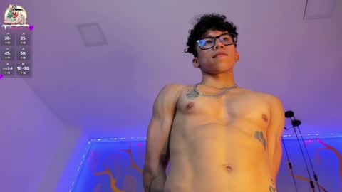 akazaboy online show from 01.01.25