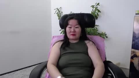 Snapshot of akira_xx chatting on 11.14.25 Akira online show from 11.14.25