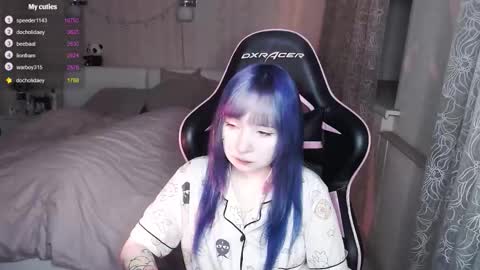 akirahartyx online show from 02.20.26