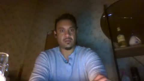 Snapshot of akl96xx chatting on 10.18.25 akl96xx online show from 10.18.25