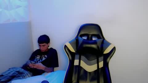 Akyra latin online show from 02.17.26