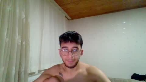 Snapshot of al3vderlerrs chatting on 05.28.26 alevderler online show from 05.28.26