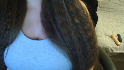 Snapshot of alabama1_ chatting on 12.25.24 Alisha online show from 12.25.24