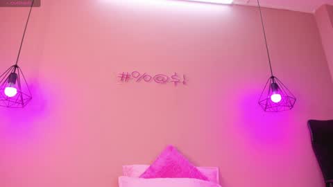 Snapshot of alahia_betancur chatting on 01.30.25 Alahia online show from 01.30.25