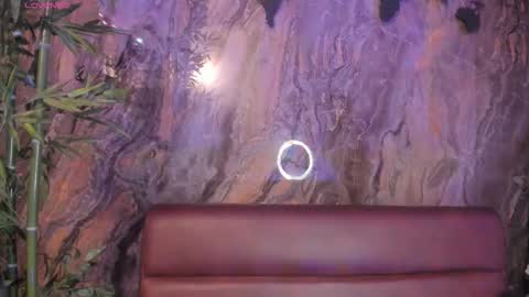 ALAHIA online show from 11.25.25