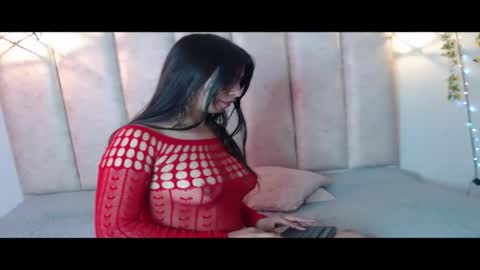 Snapshot of alaiacs chatting on 11.27.25 alaia online show from 11.27.25