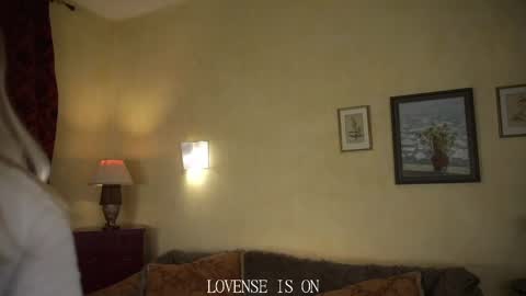 Snapshot of alainejomes chatting on 05.27.26 VETTA online show from 05.27.26