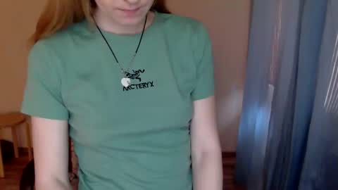 Anna online show from 04.13.26