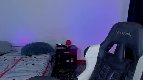 Snapshot of alan18n chatting on 11.23.25 alan18n online show from 11.23.25