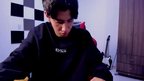 Snapshot of alan_boy01 chatting on 09.20.25 Alan Boy online show from 09.20.25