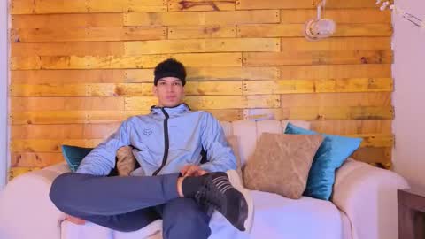 Snapshot of alan_castillo_ chatting on 03.27.26 Alan online show from 03.27.26