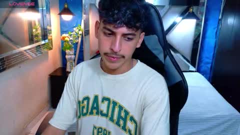 Snapshot of alan_del_reyy chatting on 02.26.26 alan del reyy online show from 02.26.26