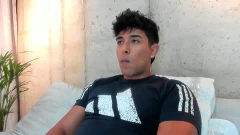 Snapshot of alan_greek_1 chatting on 02.01.25 Alan greek online show from 02.01.25