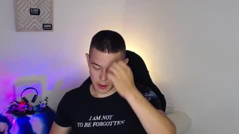 Snapshot of alan_hadid1 chatting on 01.16.25 Alan Hadid online show from 01.16.25