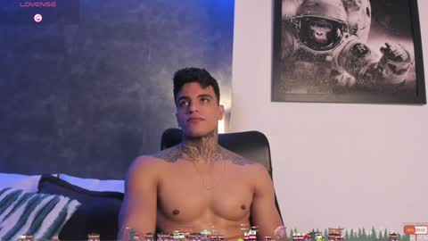 Snapshot of alan_morrys chatting on 12.14.24 alan_morrys online show from 12.14.24