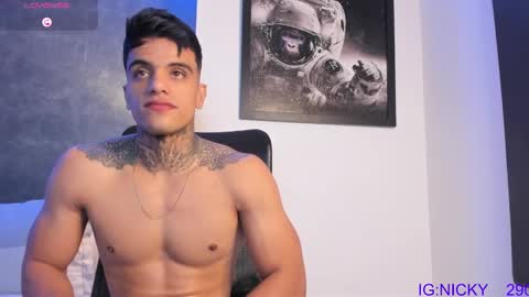 Snapshot of alan_morrys chatting on 01.10.25 alan_morrys online show from 01.10.25