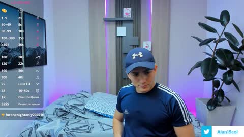 Alan  Kevin can we reach 100 thumbs up please guys  online show from 09.10.25