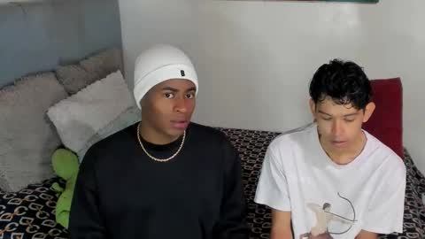 Alan and Criss - WE JUST FRIENDS WITH BENEFITS BOTH VERS online show from 01.10.26