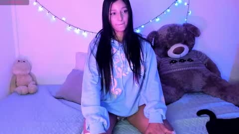 Snapshot of alana_77 chatting on 01.31.25 Alana online show from 01.31.25