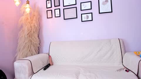 Alana online show from 02.19.25